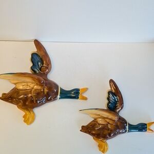 Vtg Ceramic Flying Birds Ducks In Flight Gallery Wall 3D Plaques, Set Of 2 READ